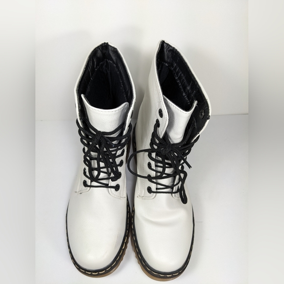 White combat boots, near new Rue 21 - Picture 10 of 12